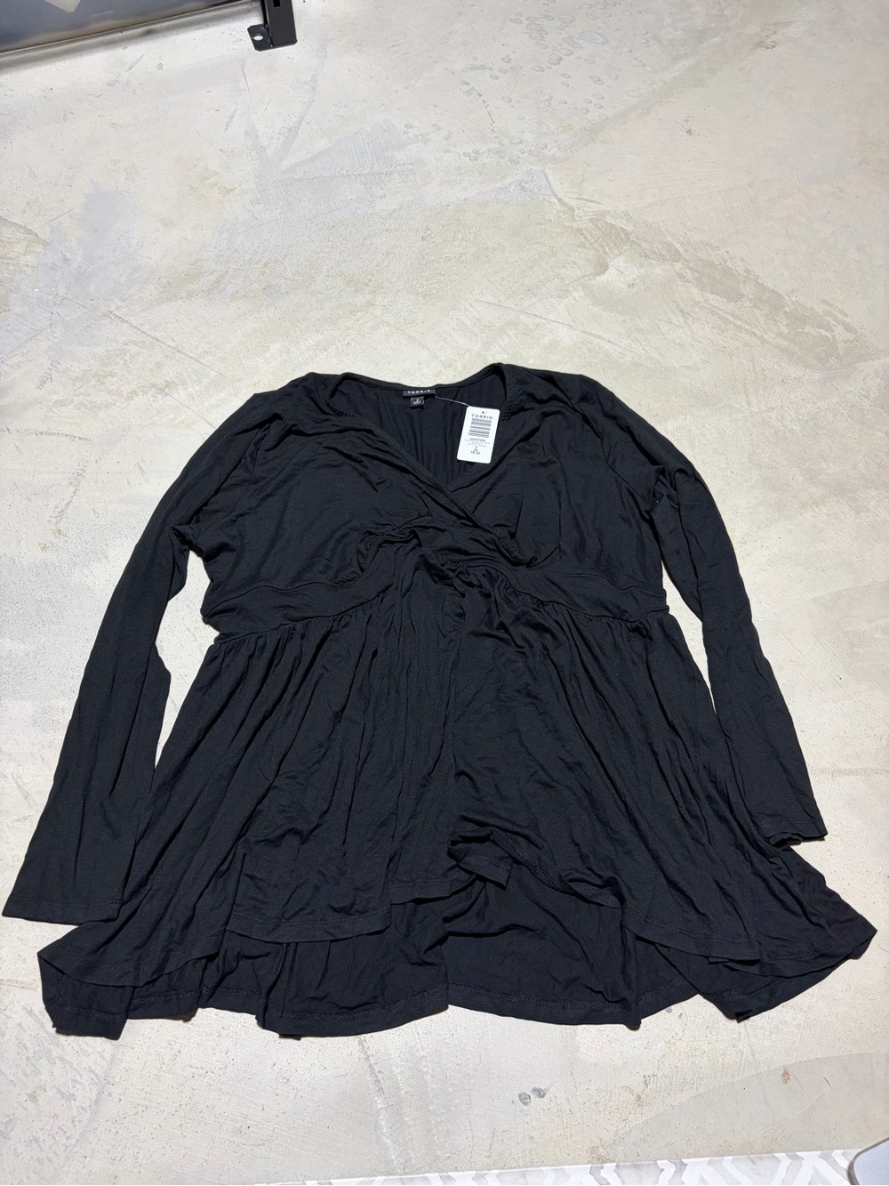 Torrid NWT long sleeve twist front slinky tunic babydoll black 2X